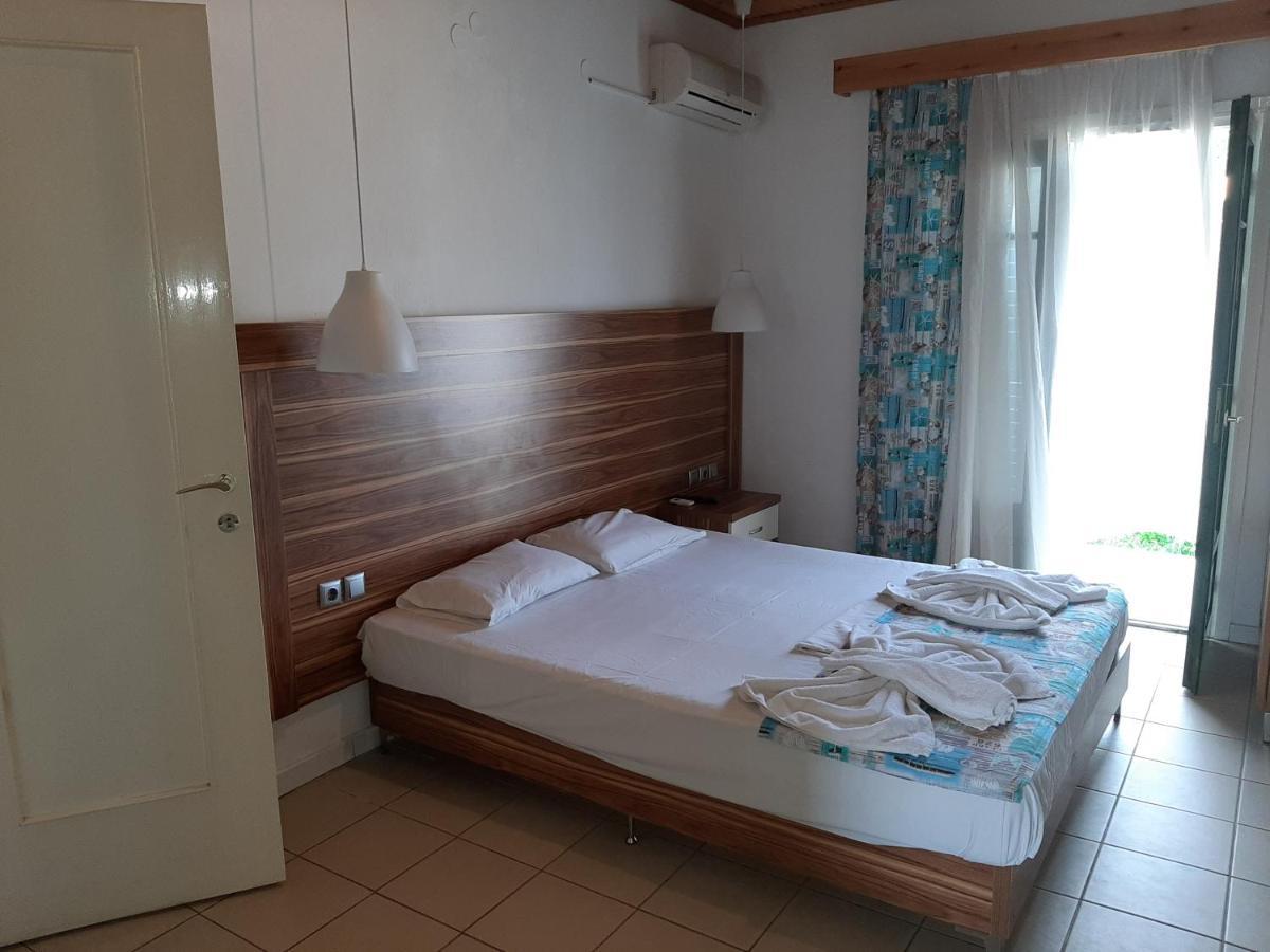 Hotel Sun Helios Garden à Thasos Extérieur photo